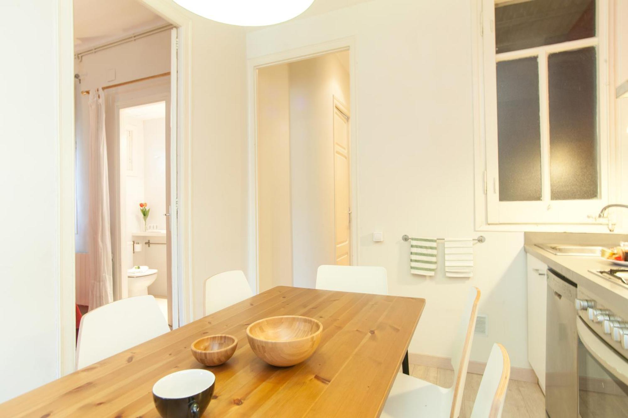 Housalia Sagrada Familia Barcelona Room photo
